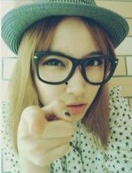 日韩戴眼镜美女视频在线,日韩戴眼镜美女风采展示